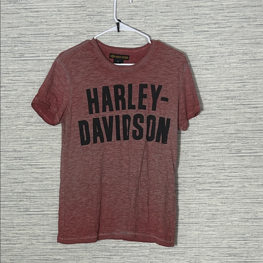 Harley-Davidson Maroon Tee with Black Logo – Classic Graphic Style (M) 173